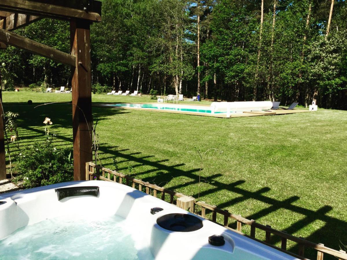 Chateau Des Essards Avec Piscine Et Jacuzzi Ланже Екстериор снимка